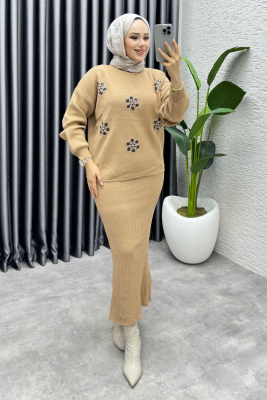  Irmak Çiçek Detaylı Triko Takım 1006 Latte - MT