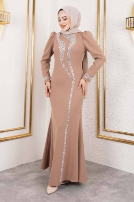 Kolları ve Gögüsü Taş Detaylı Krep Elbise 8010 Vizon - Kalemen (1)