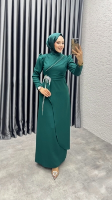 Meç Taşlı Zincir Detay Elbise 8002 Zümrüt - YGS (1)